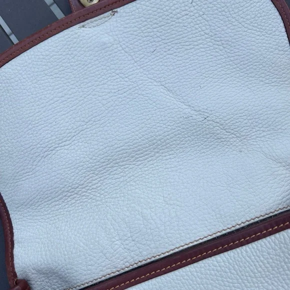 Coach Vintage Sheridan Glenwood Cream Brown Genuine Leather Crossbody Bag - Picture 14 of 15